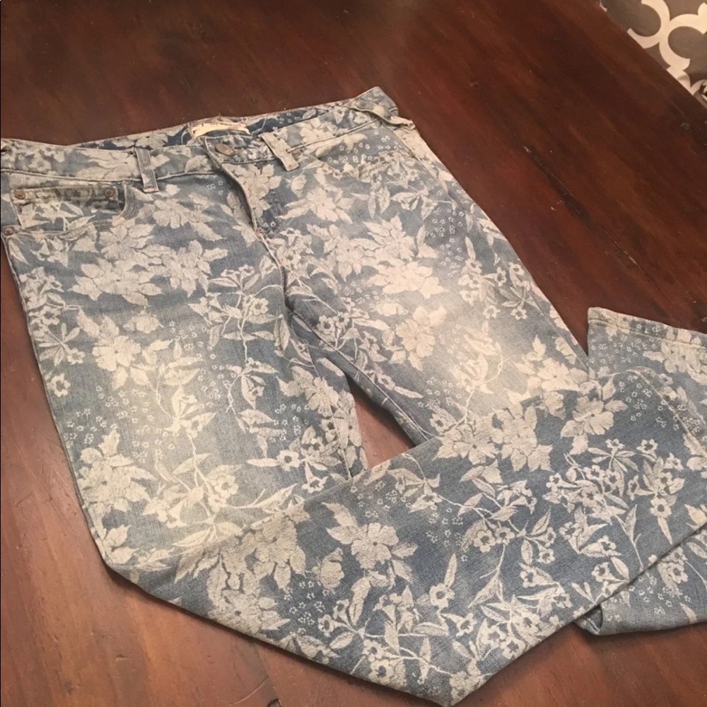 Free People stretch floral denim w 28